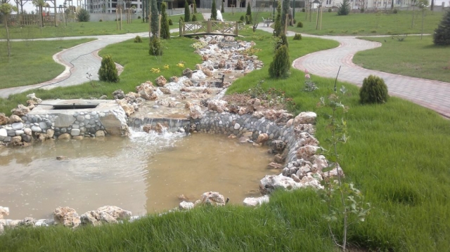 Doğal Taş Şelale